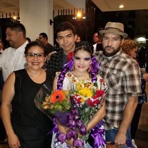 Meet your Posher, Luz